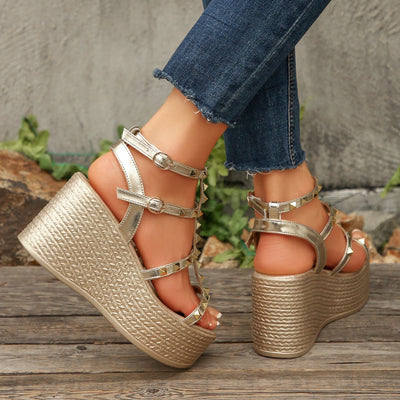 Valtera Stud Wedges