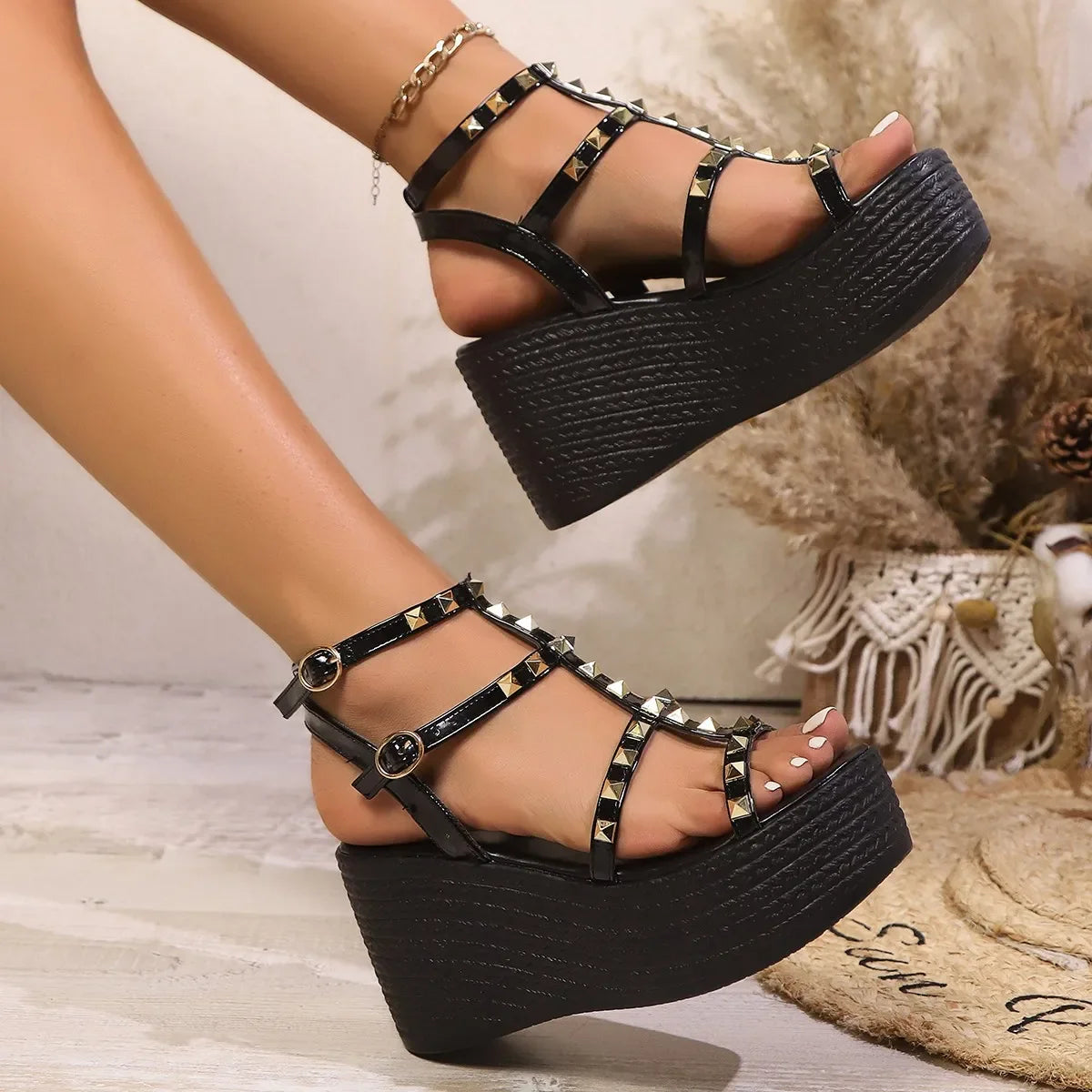 Valtera Stud Wedges