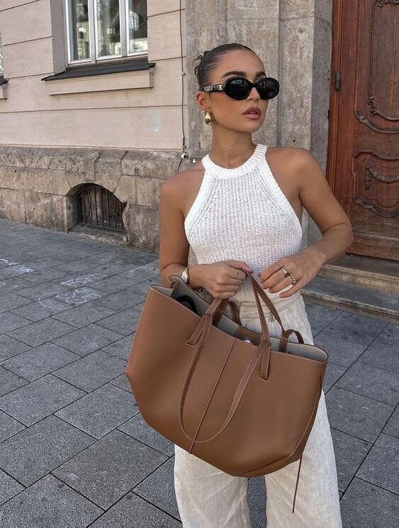 Lisa | Sleek Everyday Bag with Chic Side Ruching
