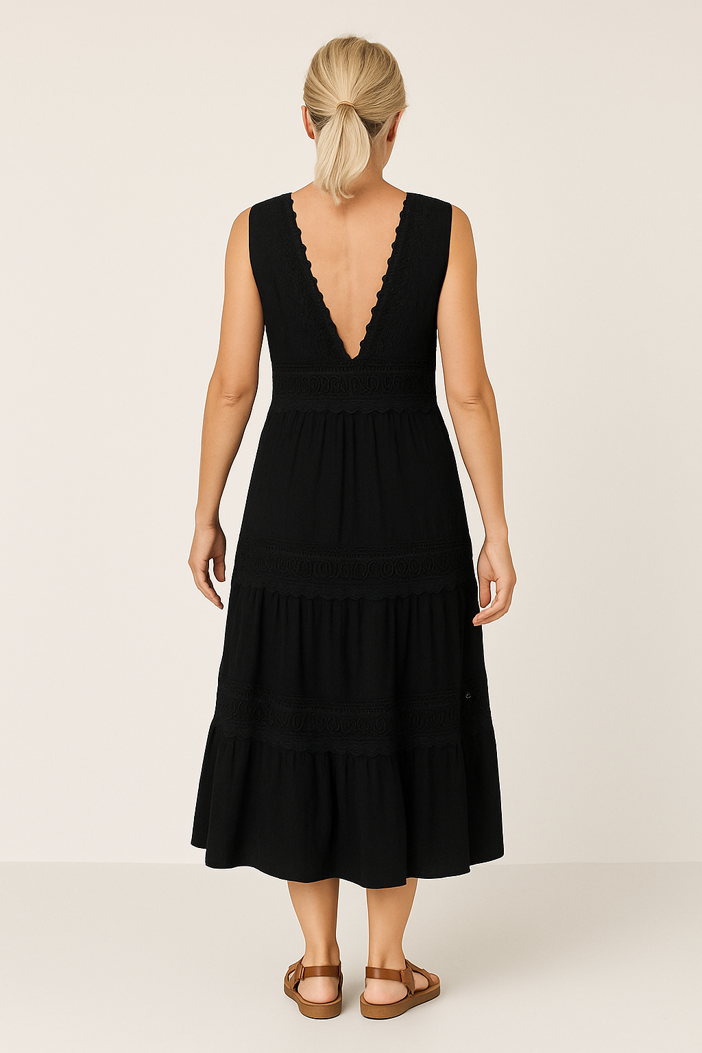 Emily | Sleeveless Midi Dress with Elegant Lace Details