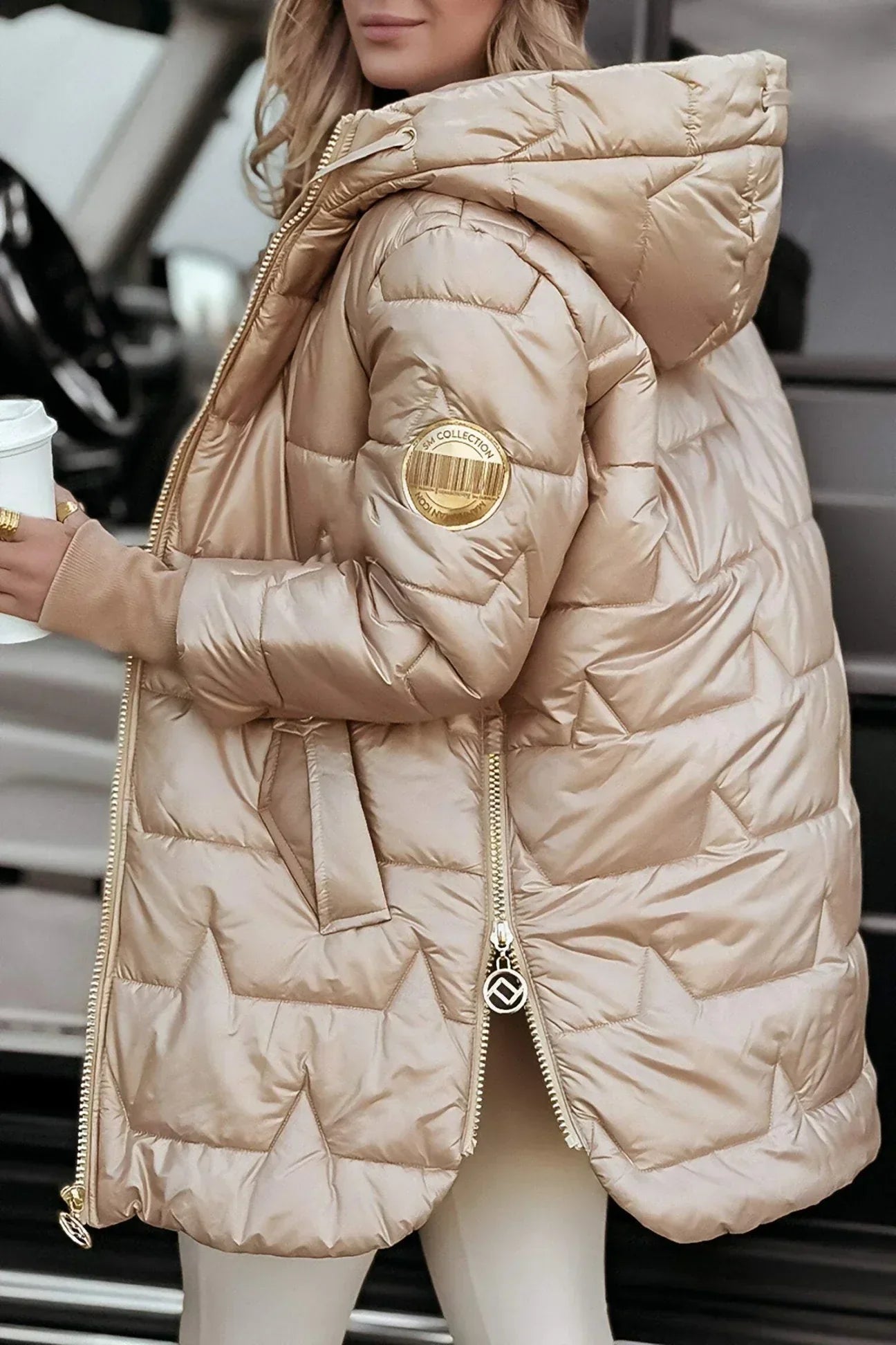 Valorine | Elegant winter coat with hood and padding